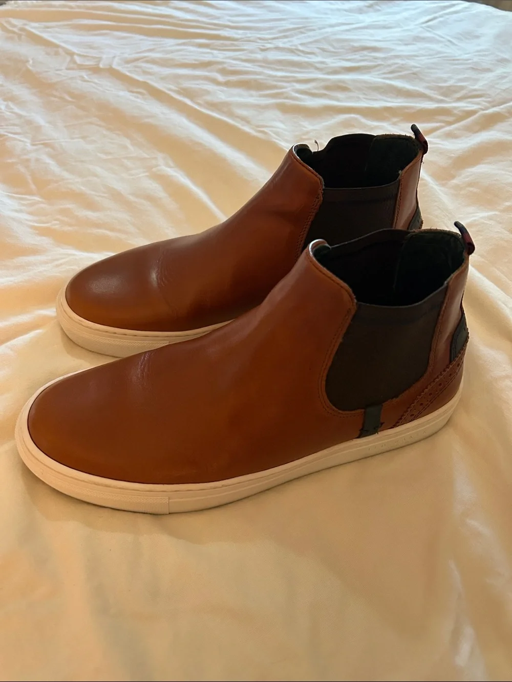 Ted Baker Men's Lykeen Sneakers brown leather size men seven new without box